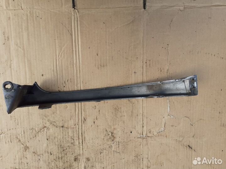 Ресничка (молдинг) под фару правый Шевроле Ланос