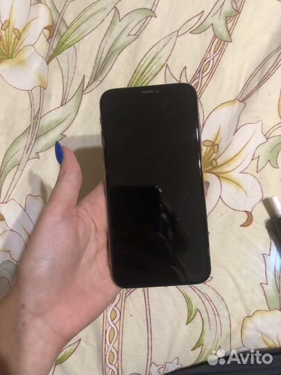 Телефон iPhone XS