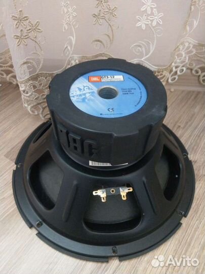 Автомобильный сабвуфер JBL GT3-12 300mm