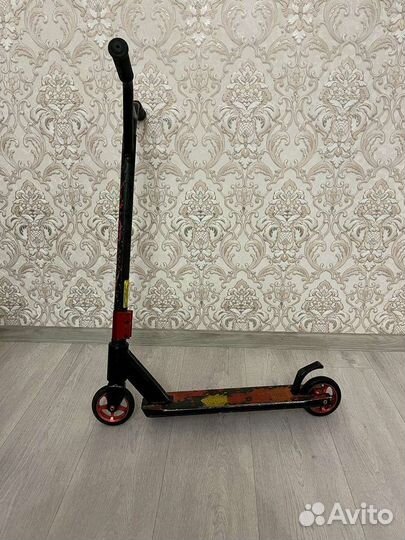 Трюковой самокат