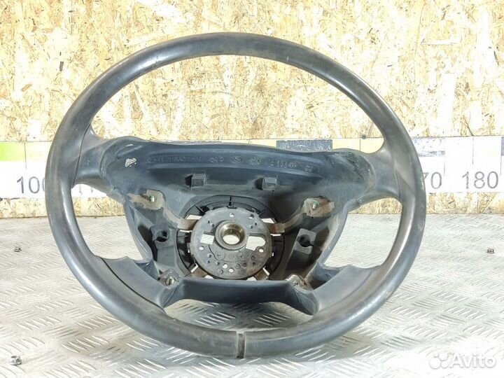 Рулевое колесо E 124