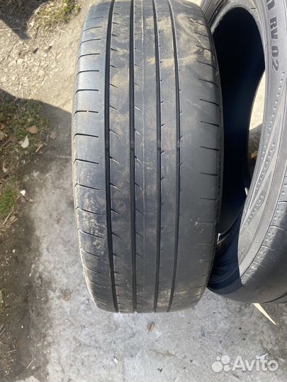 Yokohama BluEarth RV-02 215/60 R17 96