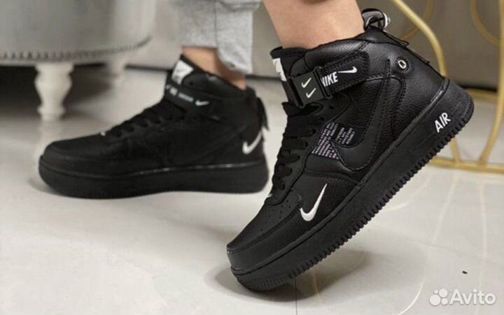 Зимние кроссовки