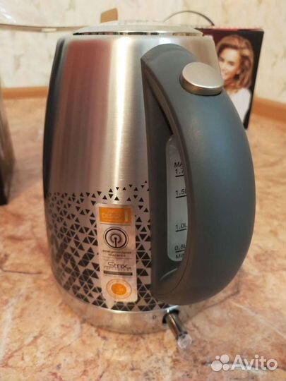 Чайник электрический RK-M177 новый