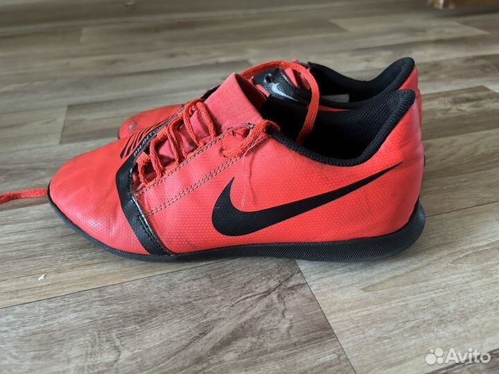 Футзалки nike phantom