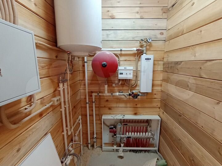 Дом 100 м² на участке 6 сот.