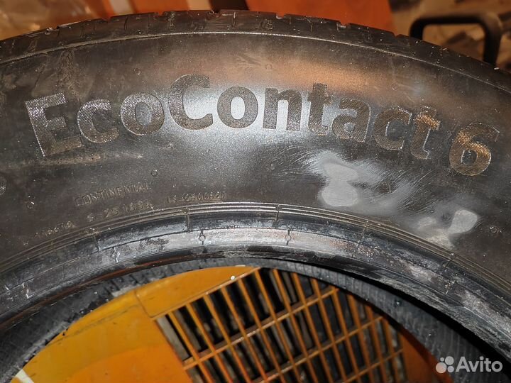 Continental EcoContact 6 215/65 R17 99