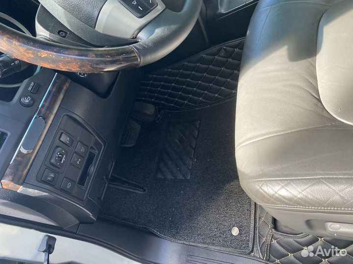 Продам комплект люкс ковров на TLK 200