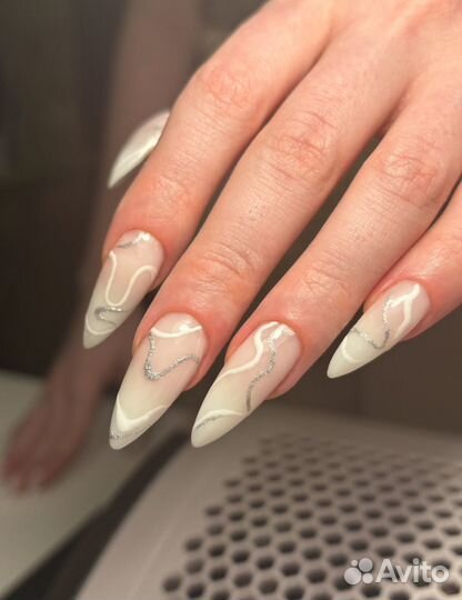 Наращивание ногтей