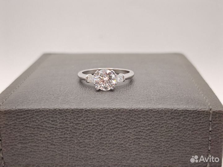 Золотое кольцо с бриллиантом 1.37ct G/VS1