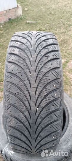 Goodyear UltraGrip Extreme 215/55 R17