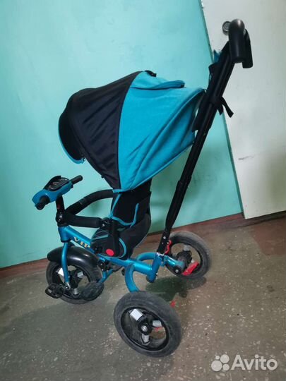 Трехколесный велосипед