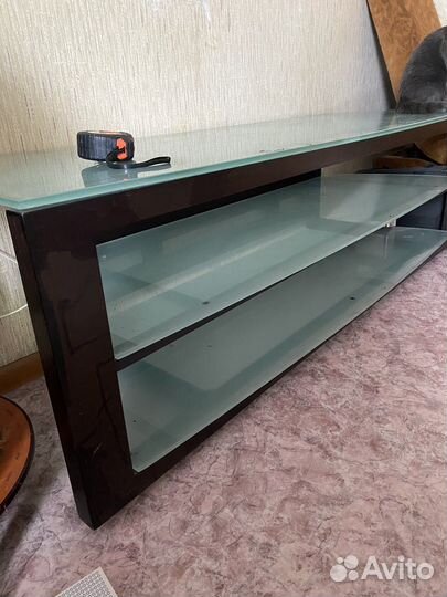 Полка под телевизор