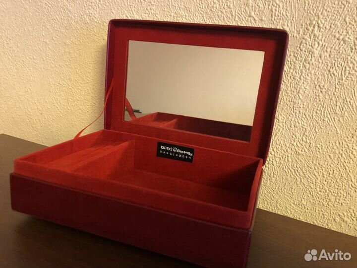 Шкатулка из кожи