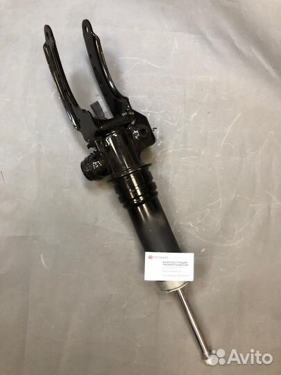 Амортизатор левый Ауди q7 передний