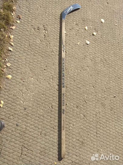 Клюшка хоккейная