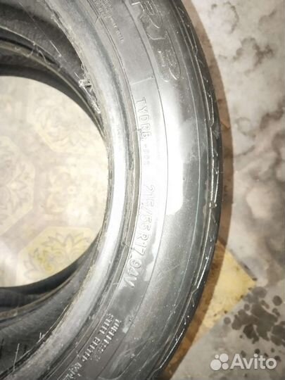 Toyo DRB 215/55 R17