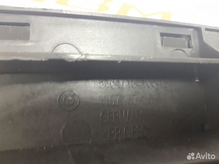 Левый кронштейн крепления фары на BMW F01