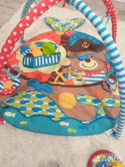 Развивающий коврик для малышей