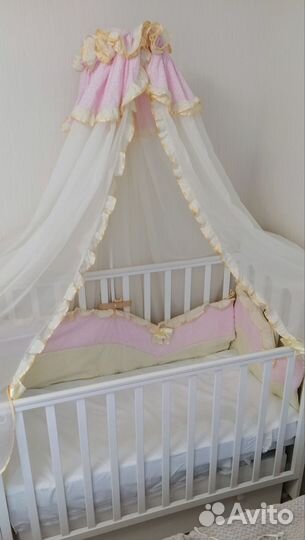 Бортики с балдахином и держателем
