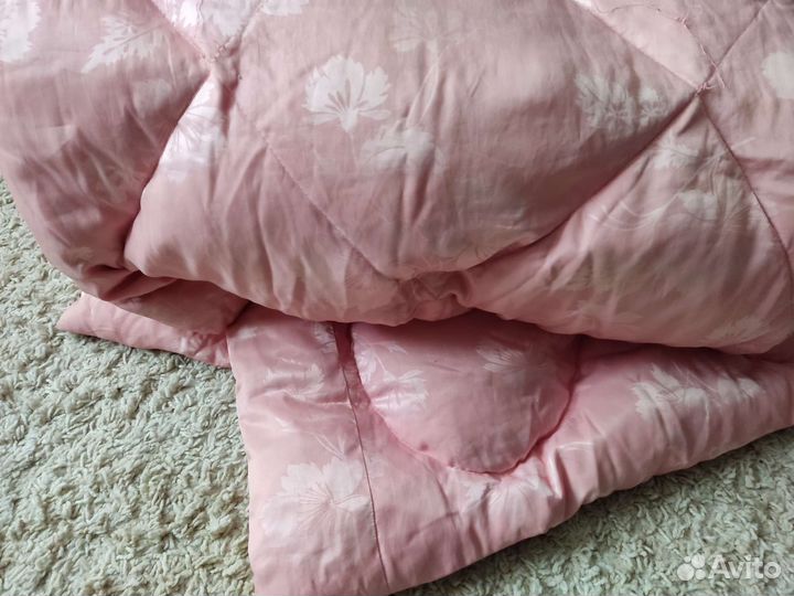 Одеяло пуховое атласное пух-перо.подушки.матрасы