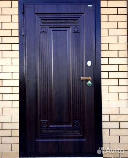 Входная металическая дверь от производителя