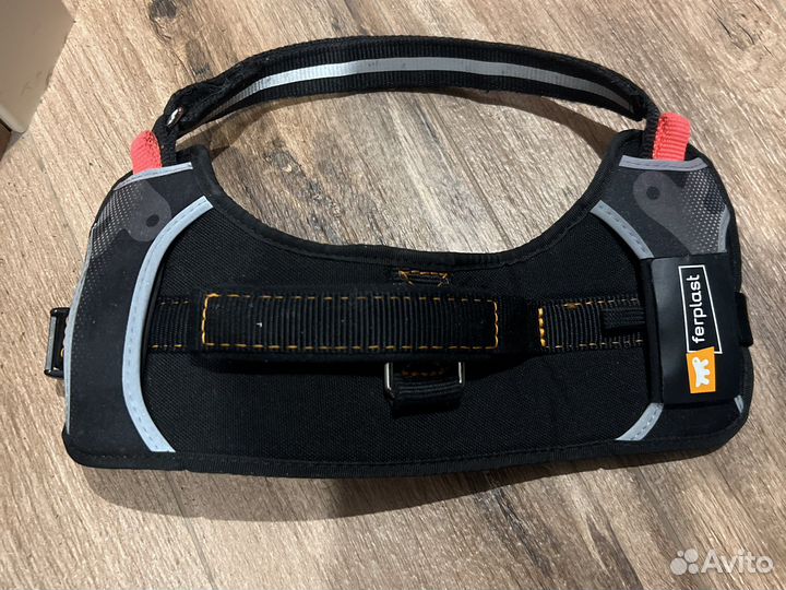 Шлейка для собаки