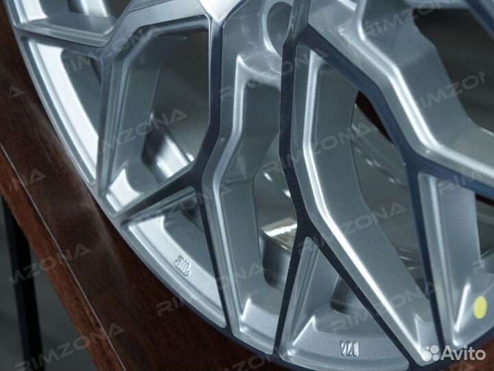 Литые диски R20 для Audi. Арт3270