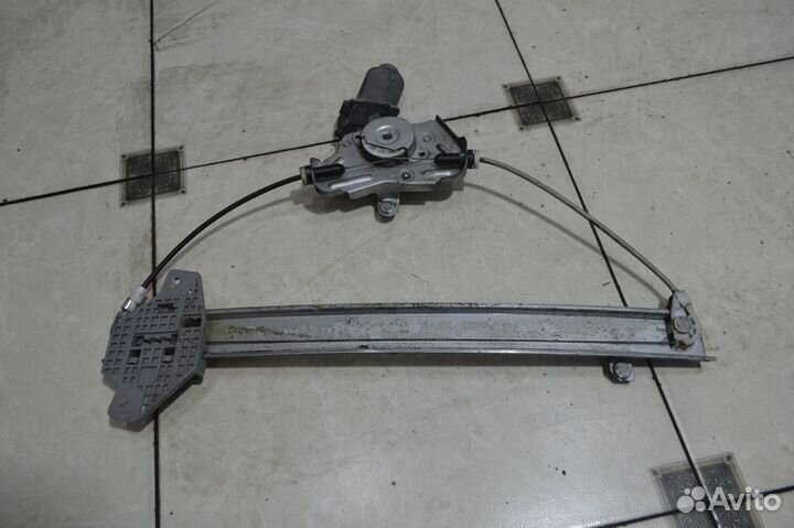 Стеклоподьемник передний правый Kia Rio 3