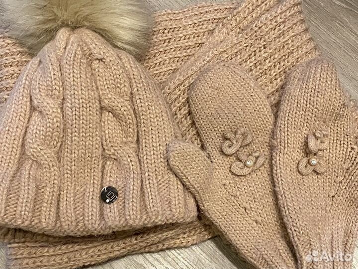 Комплект шапка, снуд и варежки женские