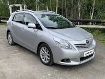 Toyota Verso 1.8 CVT, 2012, 235 000 км, с пробегом, цена 1 320 000 руб.