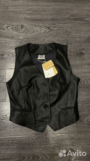 Жилет классический кожаный