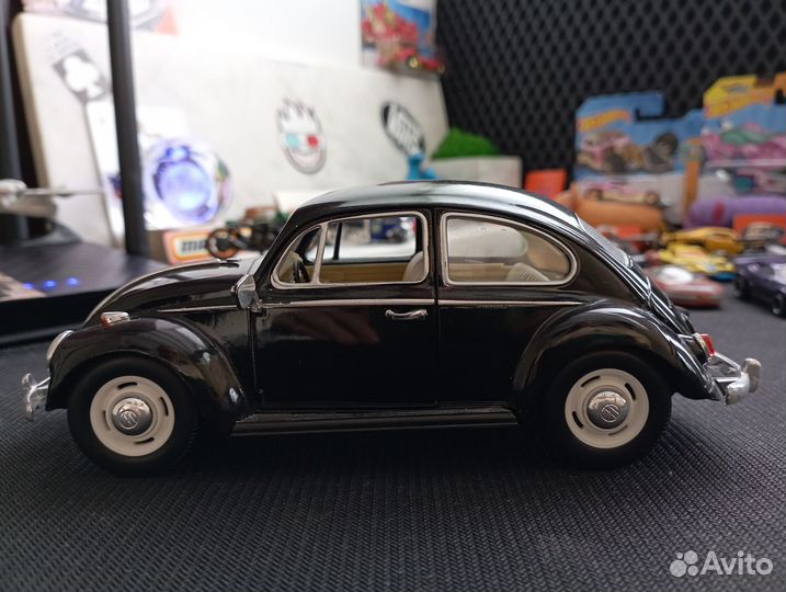 Volkswagen beetle 1967 1:24 Kinsmart
