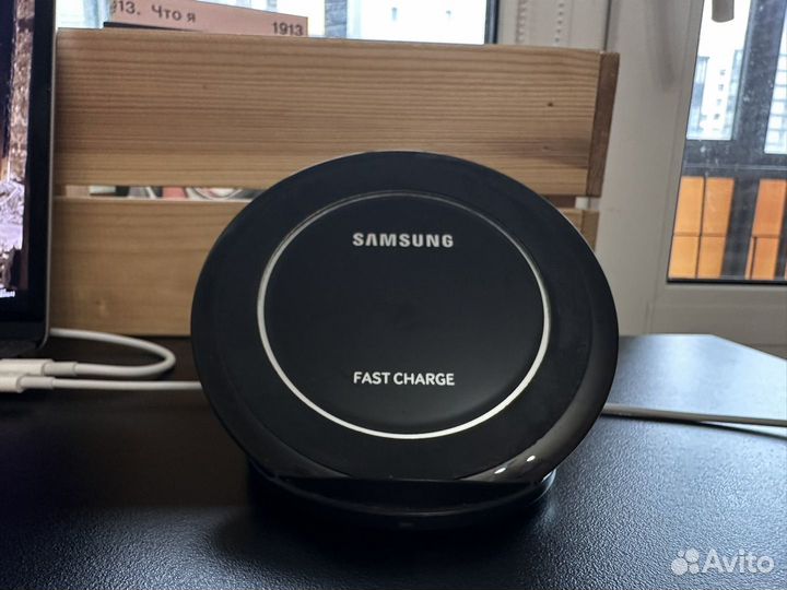 Беспроводная зарядка Samsung Док станция