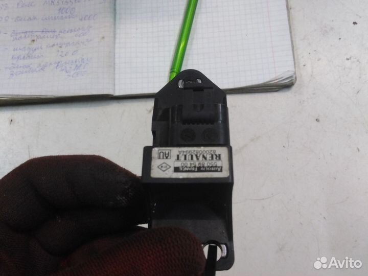 Датчик удара Renault Megane II