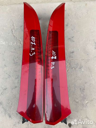 Фонарь задний верхний volvo xc90 2003 г.в