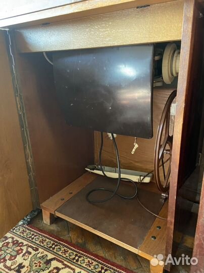 Швейная машина veritas