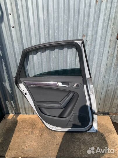 Левая задняя дверь Audi A4 B7 2004-2008 универсал
