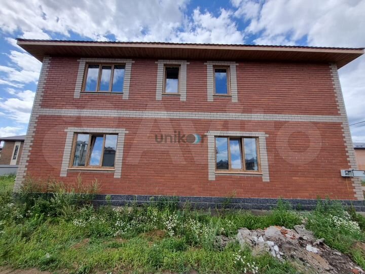 Дом 191,7 м² на участке 6 сот.