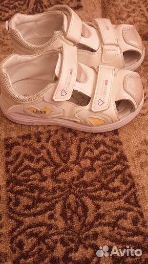 Сандали на девочку
