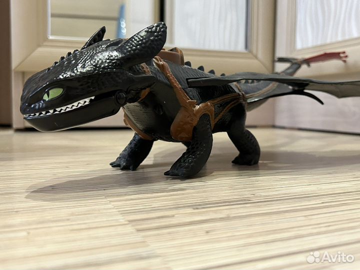 Дракон беззубик