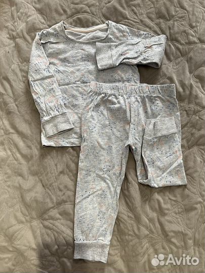 Пакет одежды для девочки яркий