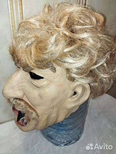 Маска маскарадная