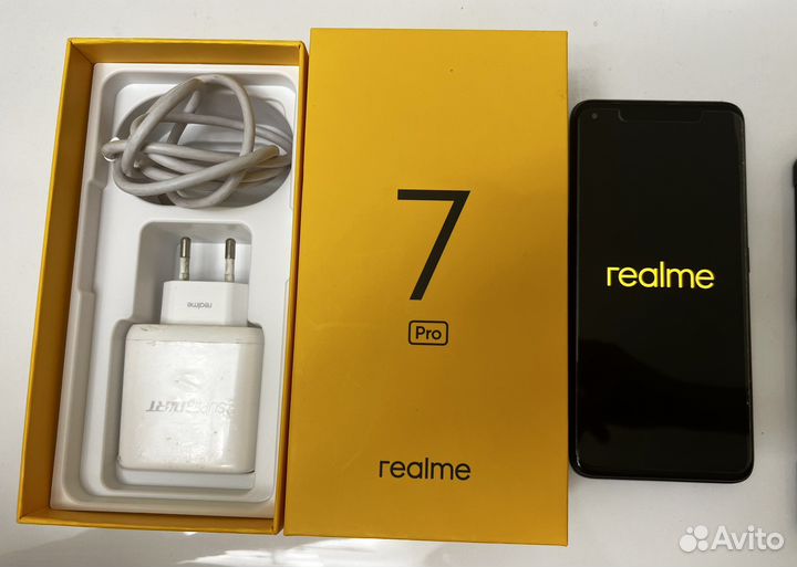 Мобильный телефон Realme 7pro