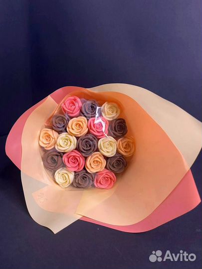 Букет - 19 Роз из Бельгийского Шоколада