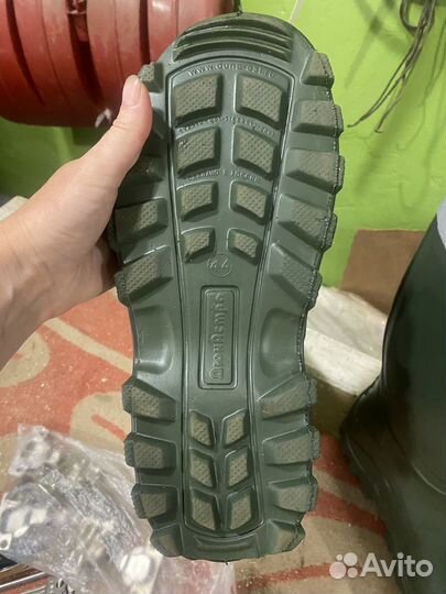 Сапоги Striker для зимней рыбалки новые 44 размер