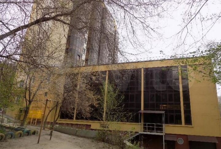 Нежилое Помещение 747.7 м² 1 этаж и др