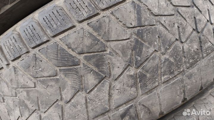 Bridgestone Blizzak DM-V2 225/65 R17
