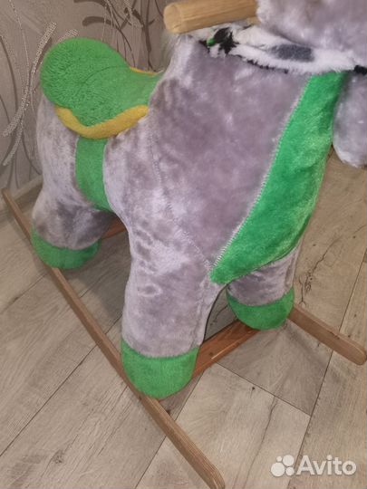 Детская качалка лошадь