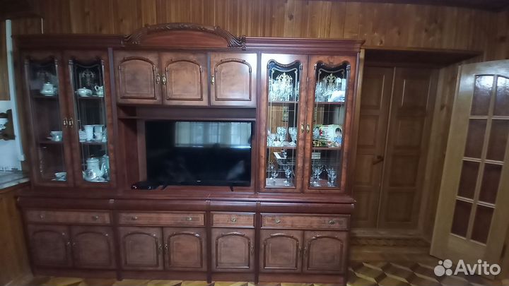 Стенка в гостиную